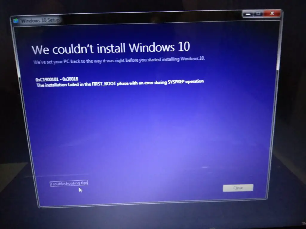 Installation failed in the FIRST_BOOT phase with an error during SYSPREP operation
